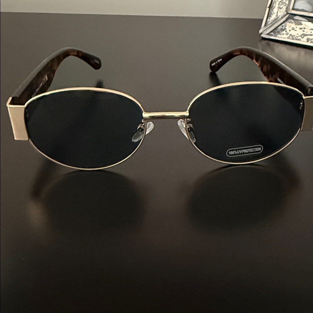 Alysin Round Frame Sunglasses | Vici